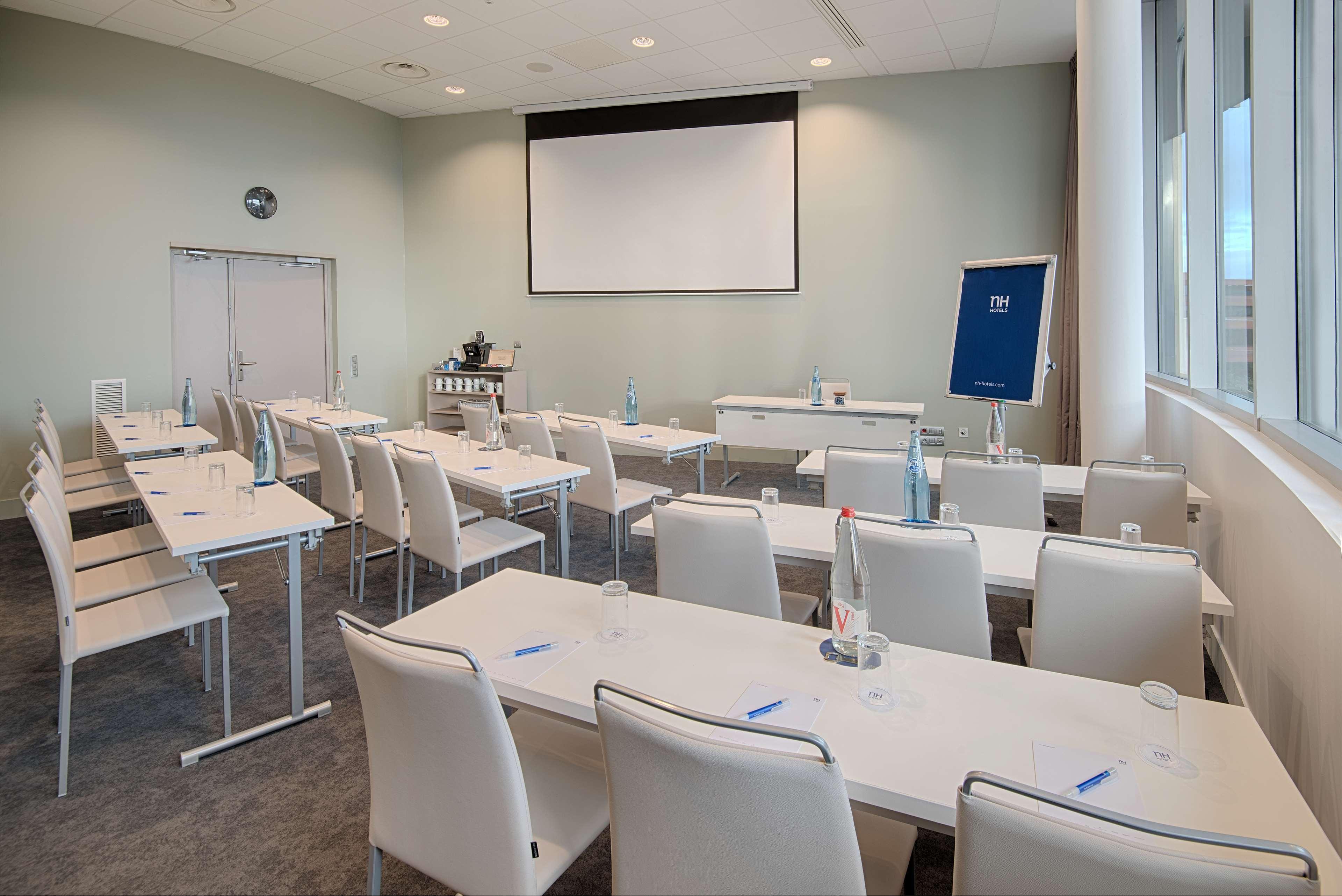 Nh Toulouse Airport Hotel Бланяк Екстериор снимка
