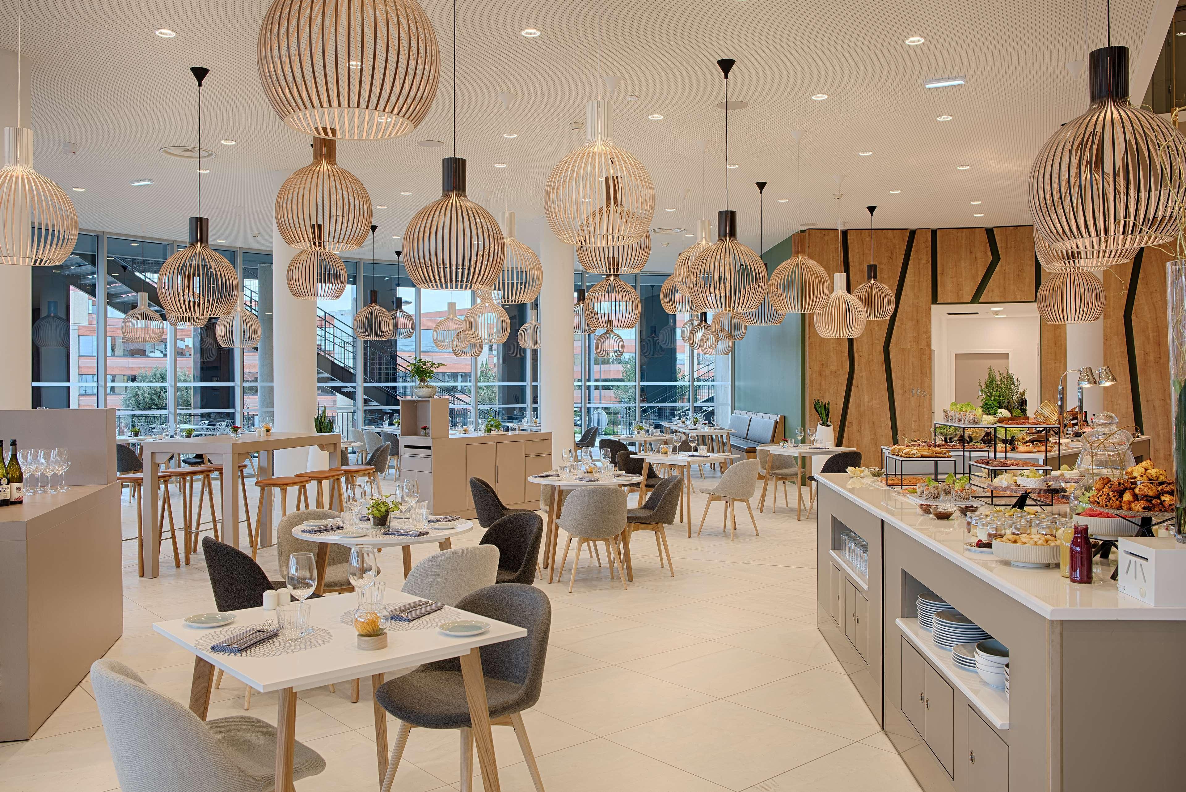 Nh Toulouse Airport Hotel Бланяк Екстериор снимка