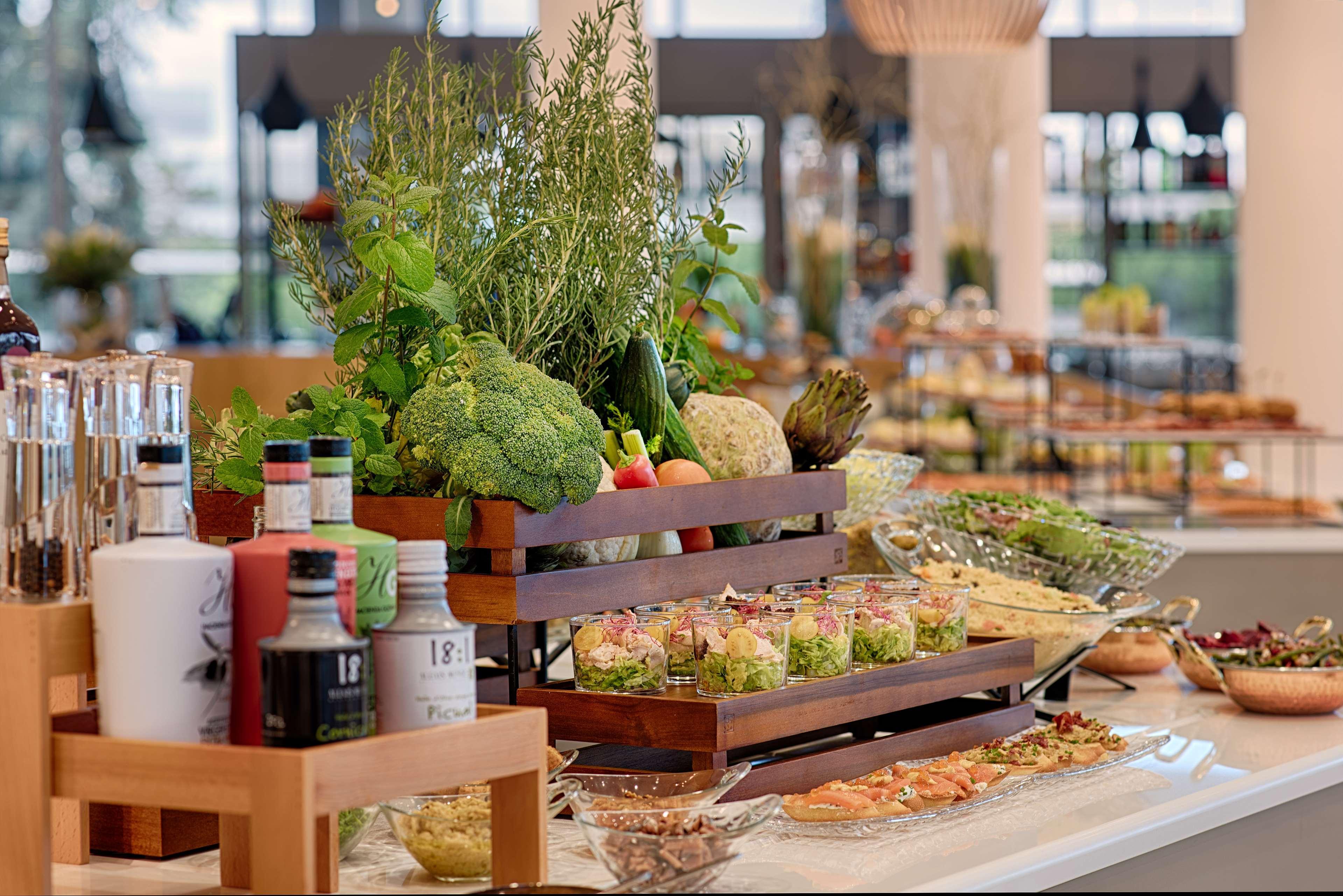 Nh Toulouse Airport Hotel Бланяк Екстериор снимка