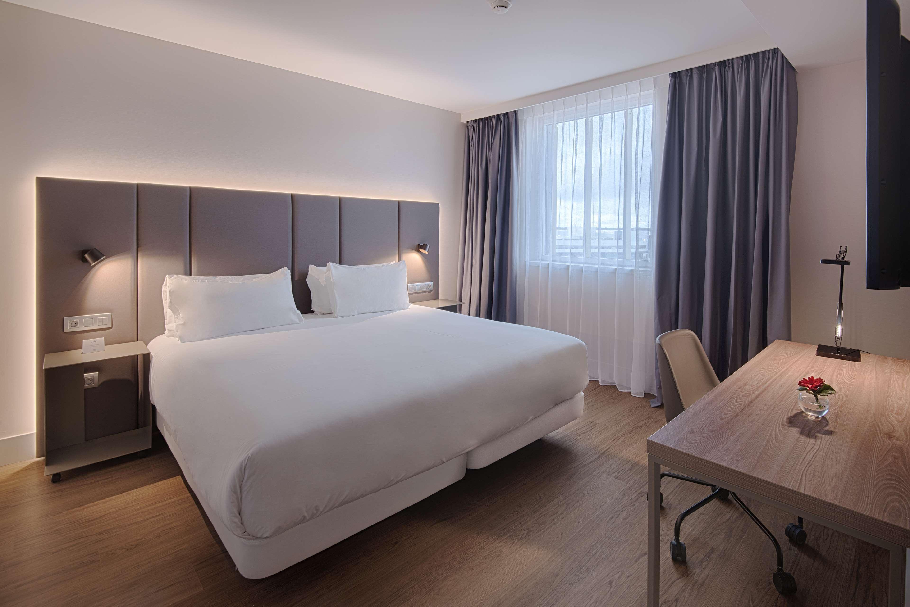 Nh Toulouse Airport Hotel Бланяк Екстериор снимка