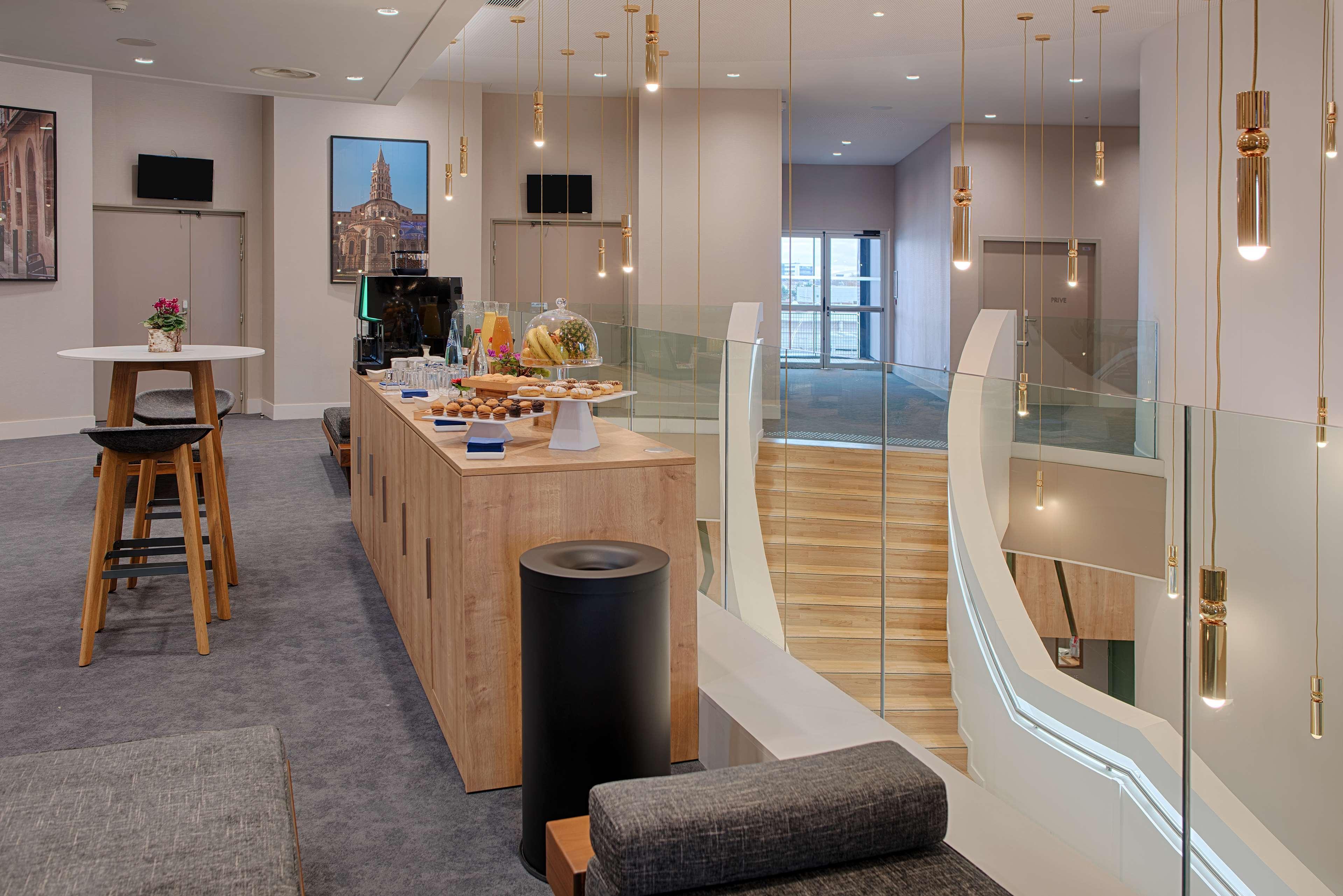Nh Toulouse Airport Hotel Бланяк Екстериор снимка