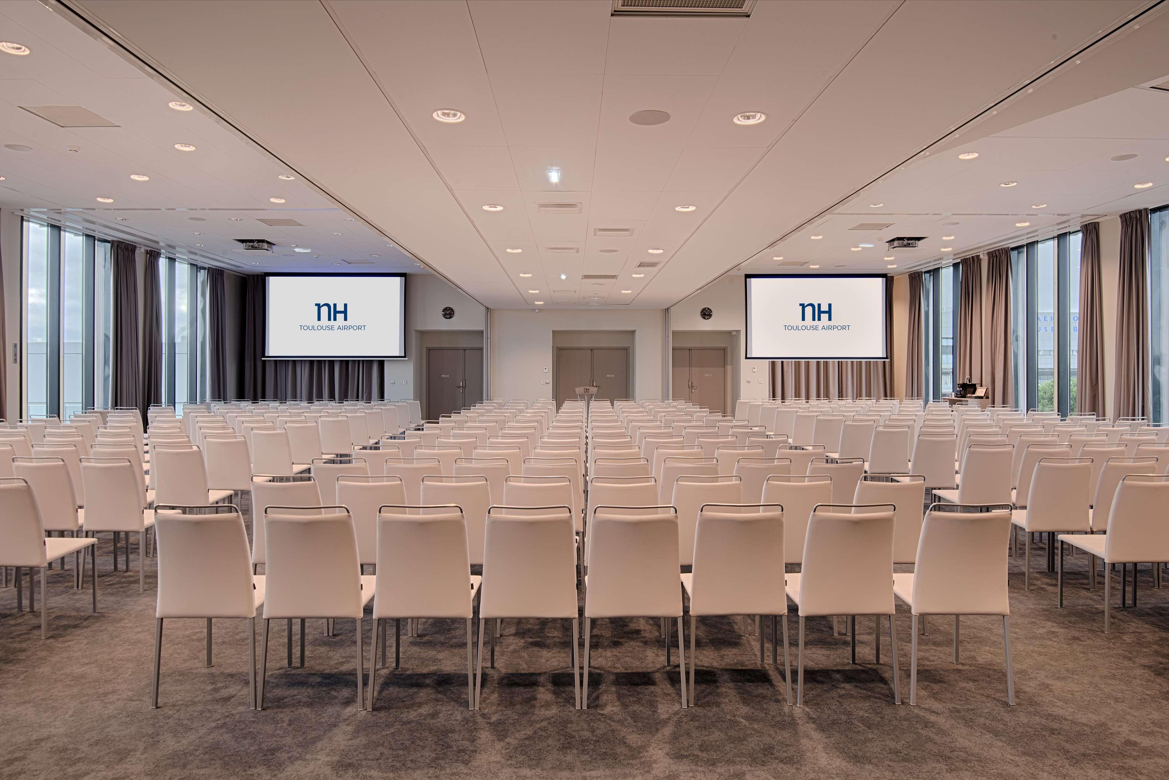 Nh Toulouse Airport Hotel Бланяк Екстериор снимка