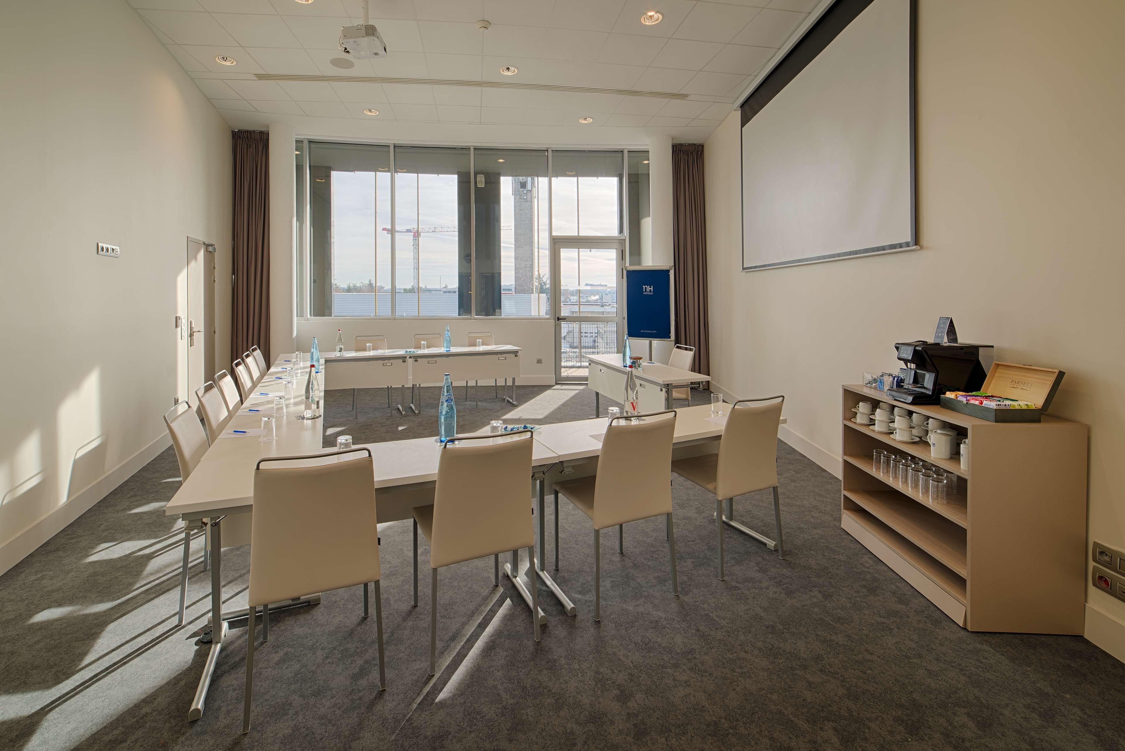 Nh Toulouse Airport Hotel Бланяк Екстериор снимка
