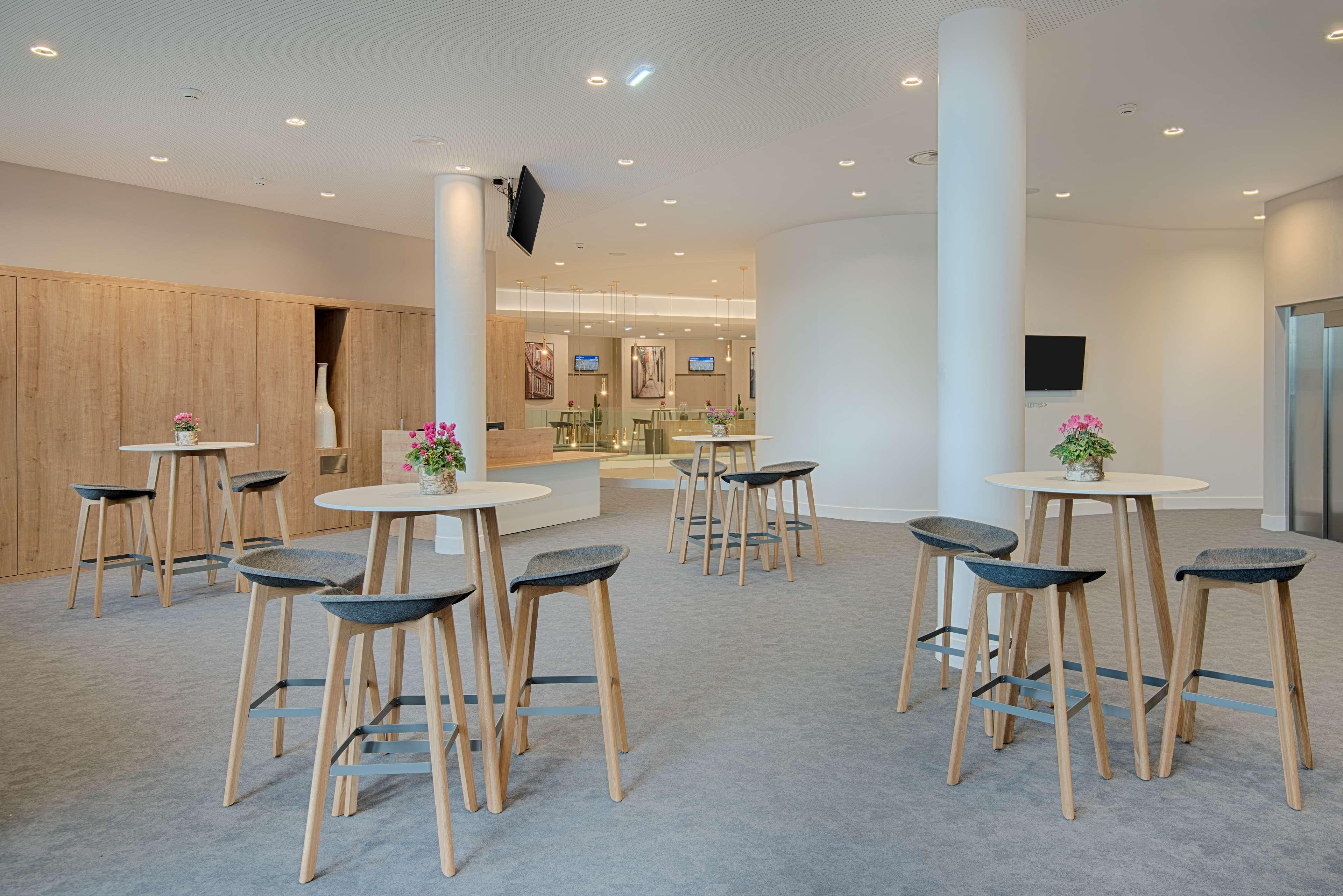 Nh Toulouse Airport Hotel Бланяк Екстериор снимка
