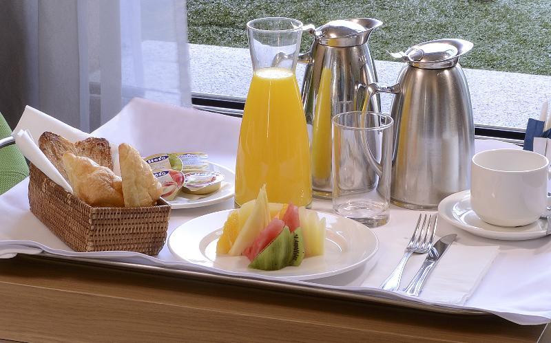 Nh Toulouse Airport Hotel Бланяк Екстериор снимка